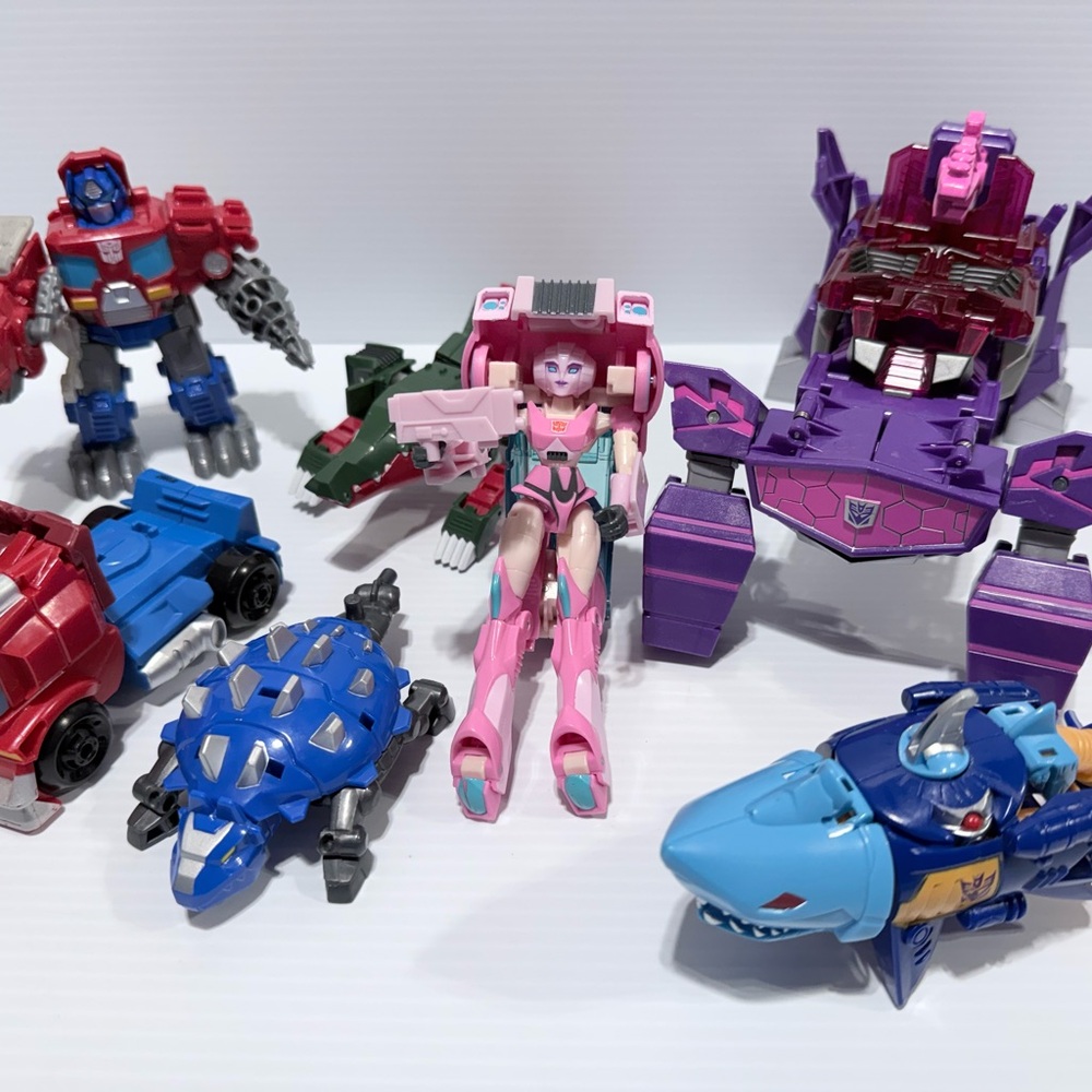 Lot Of 7 Hasbro Transformers Cyberverse Adventures Deluxe Action Figures Dinobot